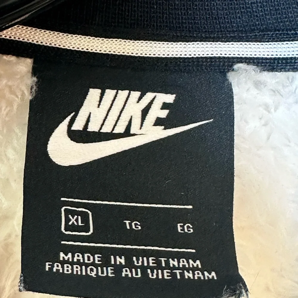 NIKE Sherpa Black & White Panda Full Zip Sportswear Jacket, Size XL